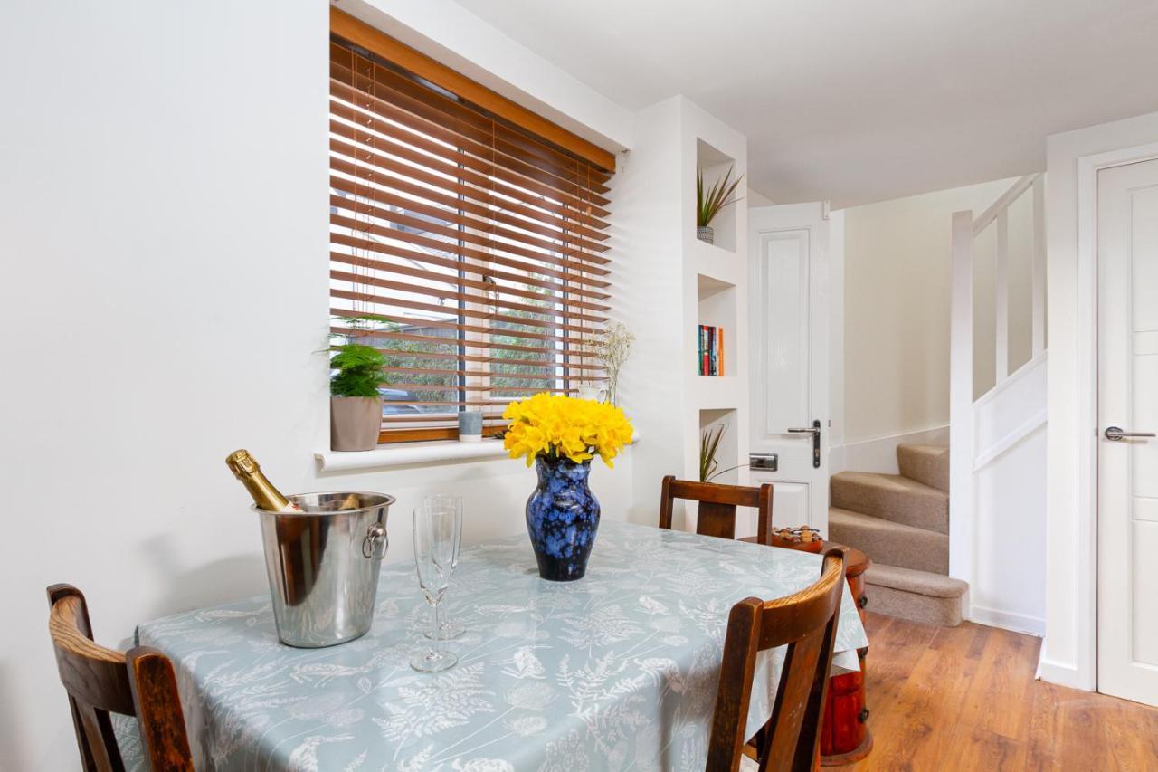 The Coach House, Centrally Located Detached Coach House Cardiff Exteriér fotografie